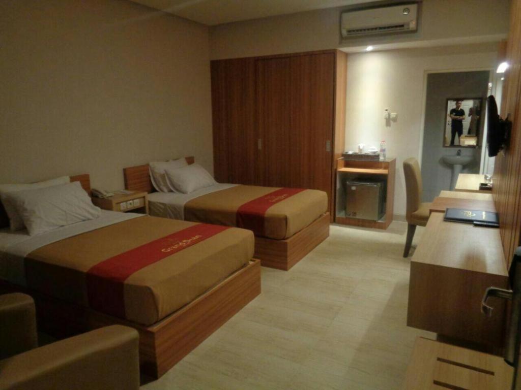 טגאל Grand Dian Hotel Slawi מראה חיצוני תמונה