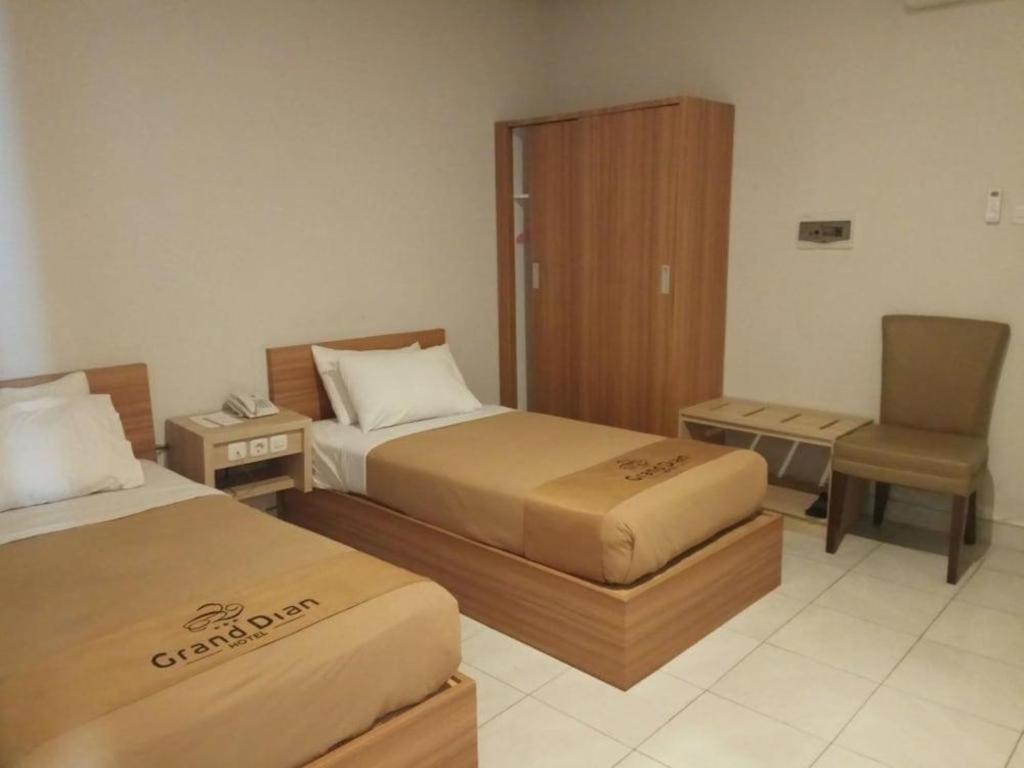 טגאל Grand Dian Hotel Slawi מראה חיצוני תמונה