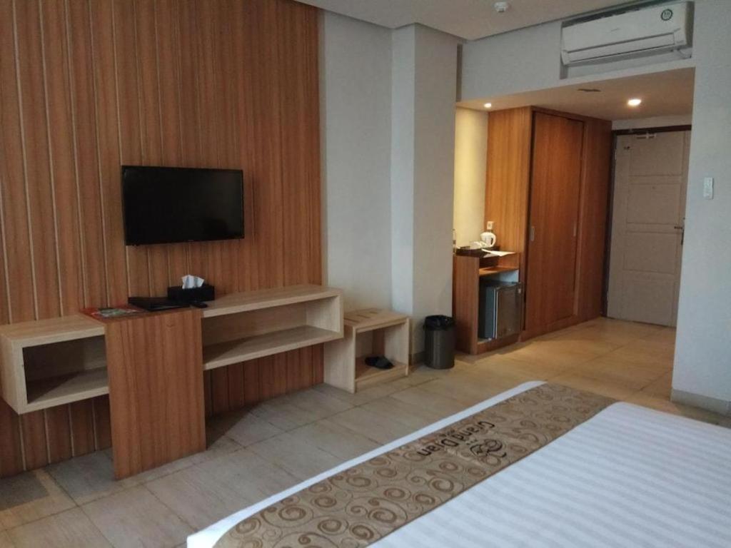 טגאל Grand Dian Hotel Slawi מראה חיצוני תמונה