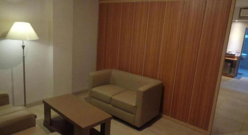 טגאל Grand Dian Hotel Slawi מראה חיצוני תמונה