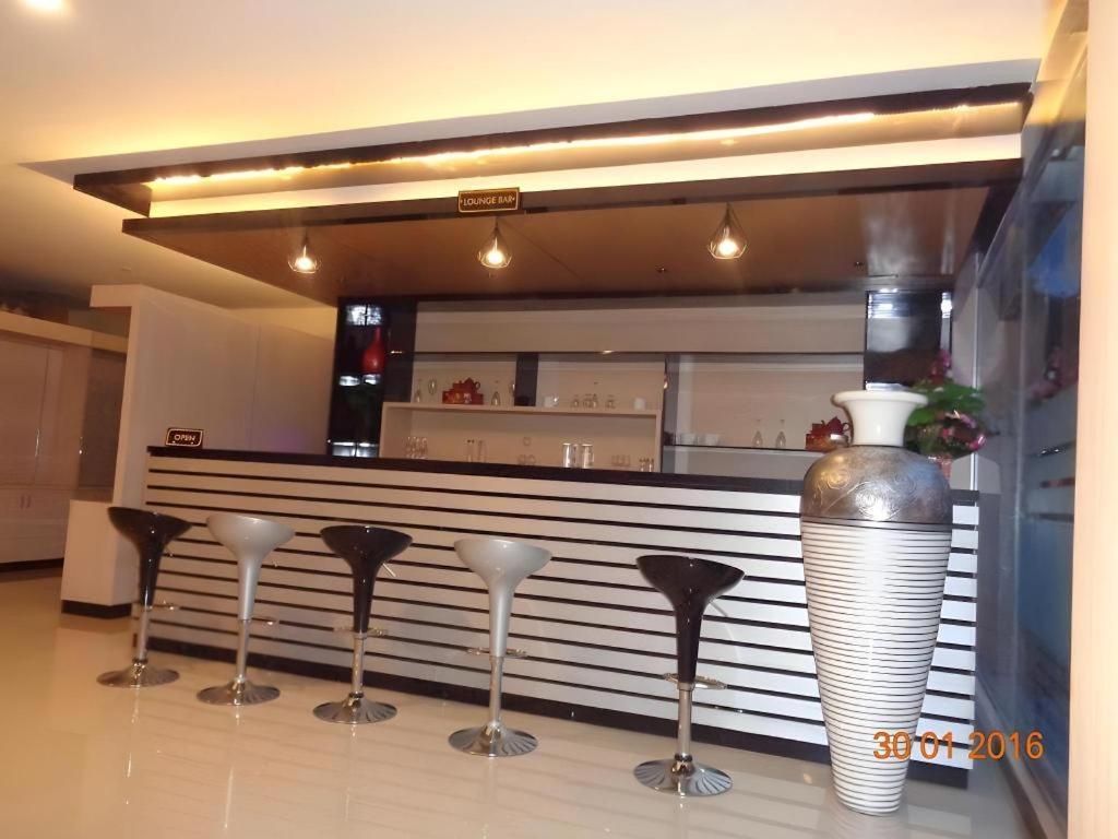 טגאל Grand Dian Hotel Slawi מראה חיצוני תמונה