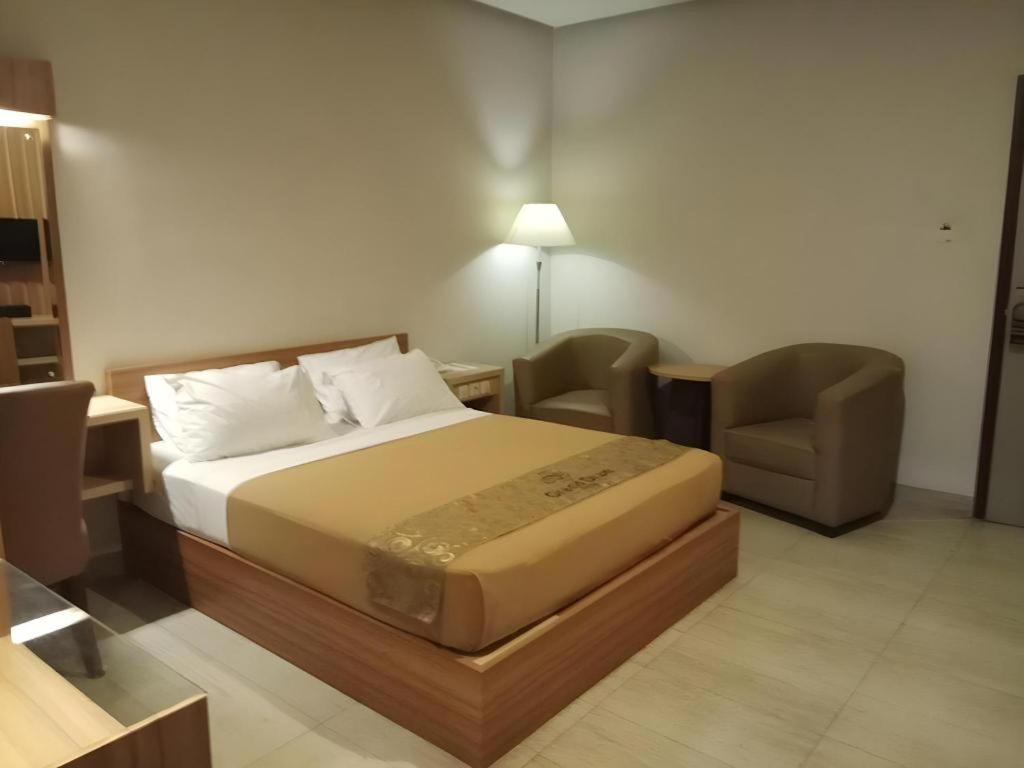 טגאל Grand Dian Hotel Slawi מראה חיצוני תמונה